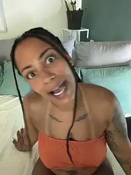 Stripchat Live Porn of SweetPetiteNoir
