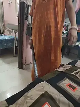 Stripchat Live Porn of COUPLLE_VILLAGE