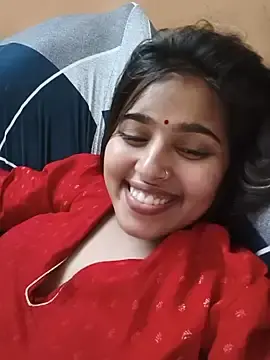 Stripchat Nude Webcam of Cute-Simmi69