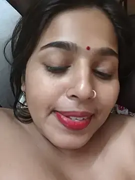 Stripchat Adult Video Chat of Cute-Simmi69