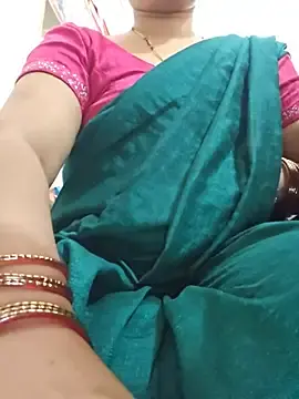 Stripchat Adult Webcam of indianhotwife639