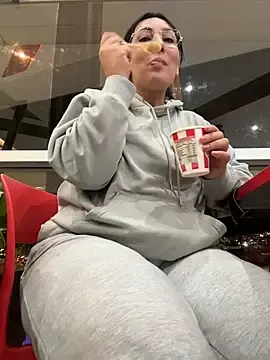Stripchat Sex Cam of KittyObsession