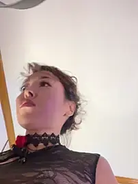 Stripchat Watch Live Sex Cams of NoirElysia