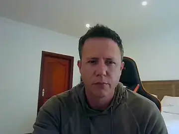 Stripchat Live Sex Cam of TroyDieselXXX
