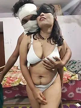 Stripchat Sex Cam of hot_wife_35
