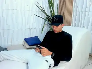 Stripchat Live Sex of AmazingPartys