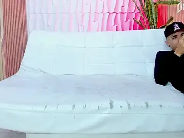 Stripchat Live Sex of AmazingPartys