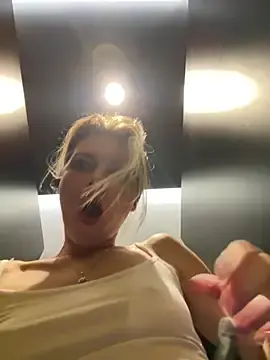 Stripchat Best live sex cam show of ValenciaShock