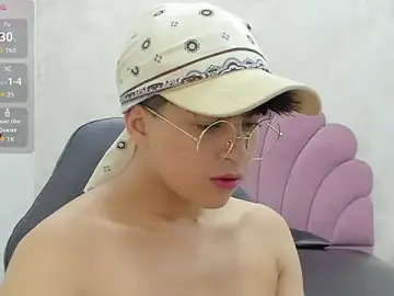 Stripchat Live Sex of alan_twink12