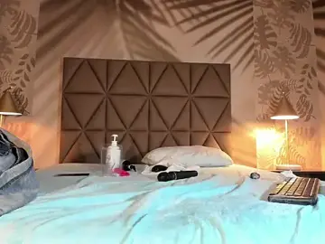 Stripchat Watch Live Sex Cams of AnneDixie