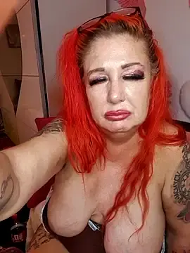 Stripchat Live Sex Cam of AshleyGinger__