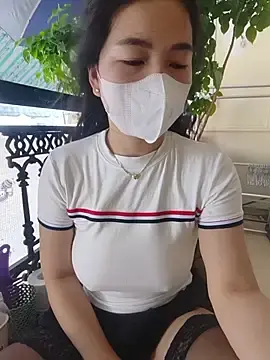 Stripchat Free Porn Cam of lyna_bl