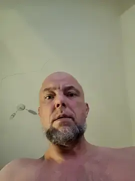 Stripchat Adult Webcam of HornyDaddyMuscle