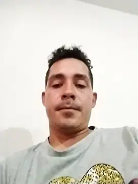 Stripchat Adult Webcams of Gabriel_leon33