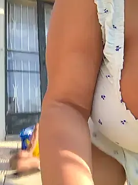 Stripchat Sex Cam of ExclusiveLeexx