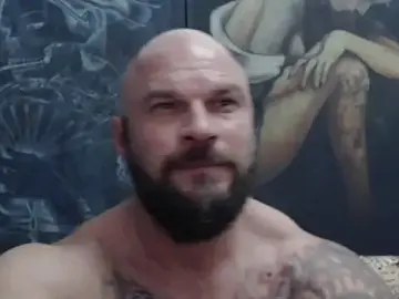 Stripchat Live Sex Cam of viking_30