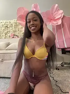 Stripchat Adult Webcam of mismialove