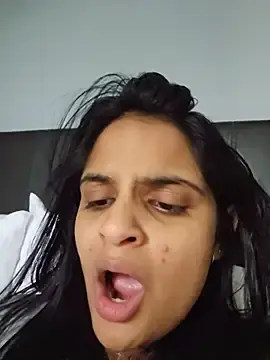 Stripchat Free Porn Cam of DirtySnowball69
