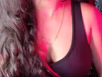 Stripchat Adult Webcam of SilkenSundari