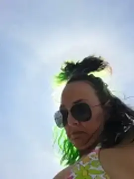 Stripchat Live Sex Cam of RaveMami