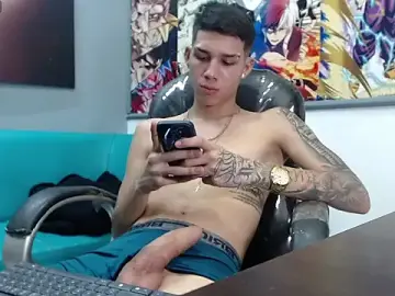 Stripchat Free Live Porn of paul_ponce
