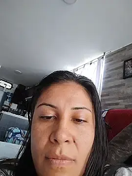 Stripchat Live Sex Cam of KittyHoleshot87