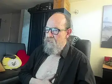 Stripchat Free Live Porn of Uncle_Hottie