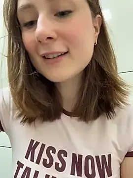 Stripchat Nude Webcam of Dina_Tease