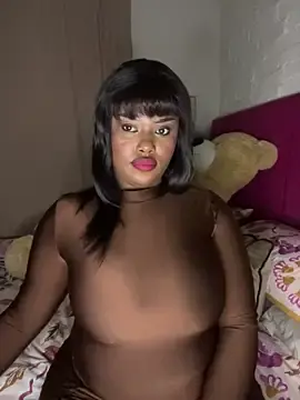 Stripchat Nude Webcam of QUEEN_NOBUHLE_FEMDOM_777