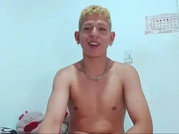 Stripchat Live Porn of yorsamm_smit