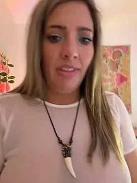 Stripchat Live Porn of hollyharmd