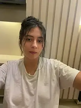 Stripchat Live Sex Cam of Sophie__Foxxx