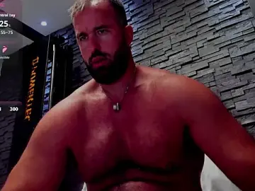 Stripchat Live Sex Cam of David_Big_Daddy