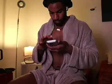 Stripchat Live Sex Cam of Jaycobortiz_