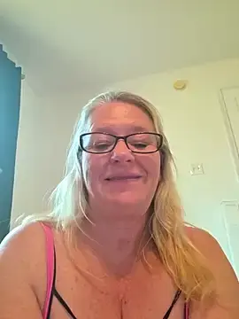 Stripchat Nude Webcam of RavensLove