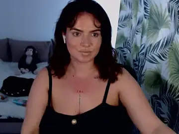 Stripchat Sex Cam of ViviRoses