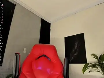 Stripchat Nude Webcam of DannSmmith