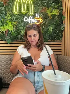 Stripchat Watch Live Sex Cams of AnneKane