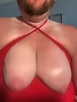 Stripchat Free Porn Cam of hugemanbreasts