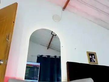 Stripchat Nude Webcam of lyan_77