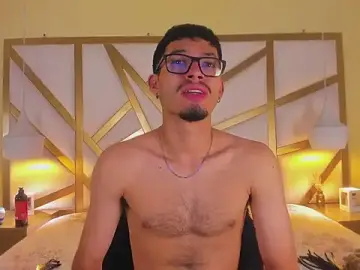 Stripchat Live Sex Cam of Jaxon_Carter