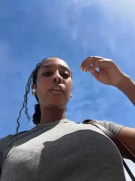 Stripchat Sex Cam of Your_Paris
