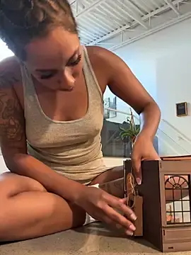 Stripchat Watch Live Sex Cams of Your_Paris