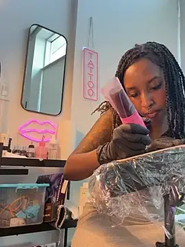 Stripchat Free Porn Cam of Your_Paris
