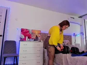 Stripchat Best live sex cam show of Ophelia_mm
