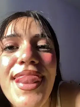 Stripchat Best live sex cam show of cloe_yeraldy_