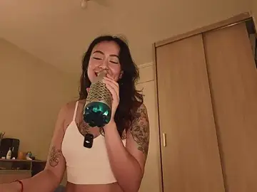 Stripchat Adult Webcam of juanasnz99