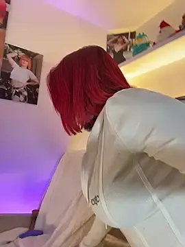 Stripchat Live Porn of zafiro_mo0n