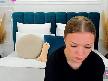 Stripchat Free Live Porn of VirginOlly