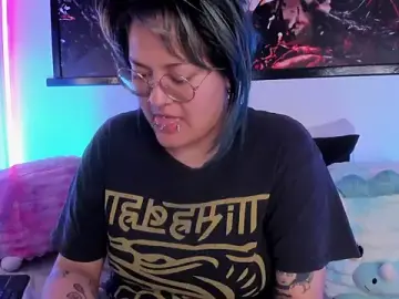 Stripchat Free Live Porn of lucky-leah